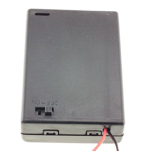 Battery holder for 3 AA batteries