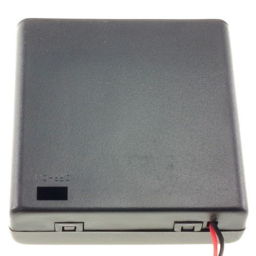 Battery holder for 4 AA batteries, side by side with cover (wire connects) 