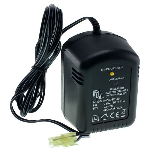 600mA Smart charger for 8.4V Airsoft Batteries.
