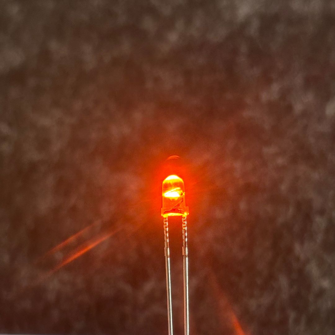 3mm ultra-bright PULSING LED - Amber
